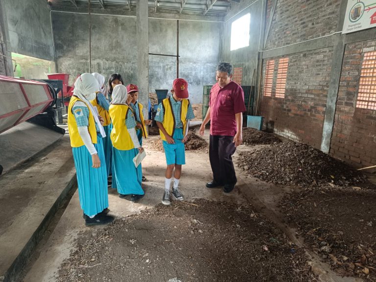 Kunjungan Studi Guru dan Siswa SDN Kalirungkut (7)