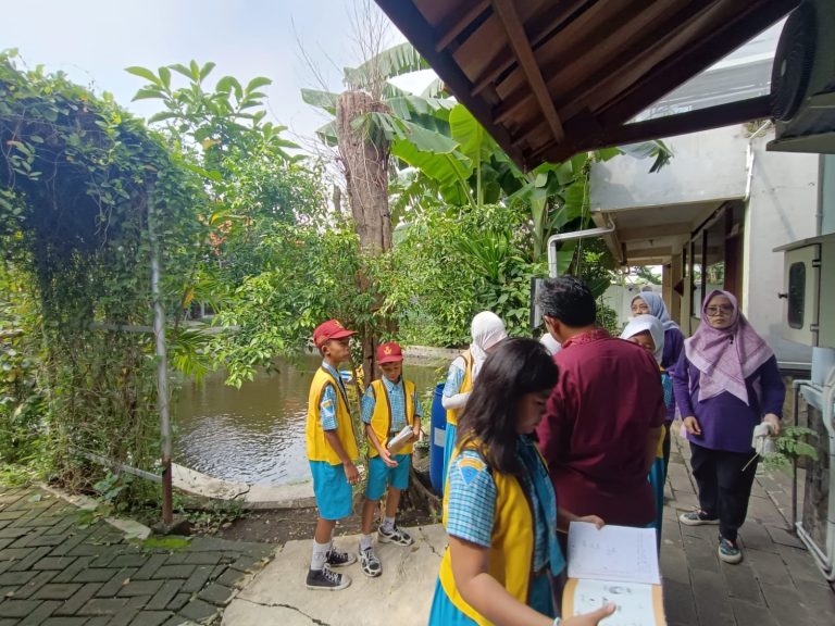 Kunjungan Studi Guru dan Siswa SDN Kalirungkut (8)