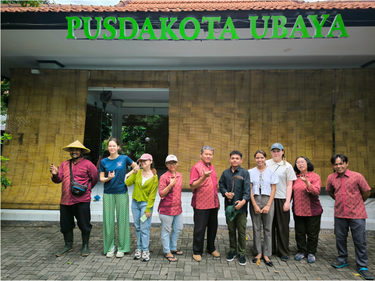 Studi Lapangan Student Exchange dari Berbagai Negara (6)