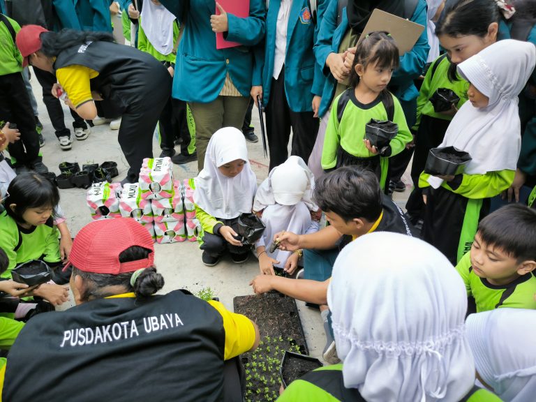 Edukasi Lingkungan bersama SDN Kalirungkut 1