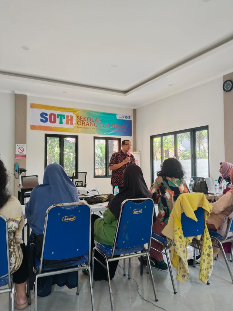Kolaborasi Pusdakota Ubaya dalam Sekolah Orang Tua Hebat