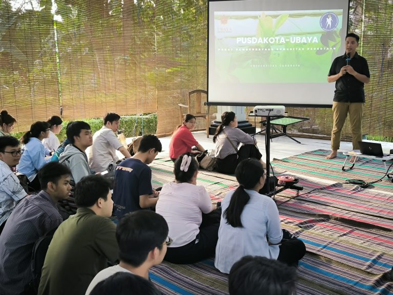 Edukasi Lingkungan Mahasiswa Fakultas Teknik Ubaya