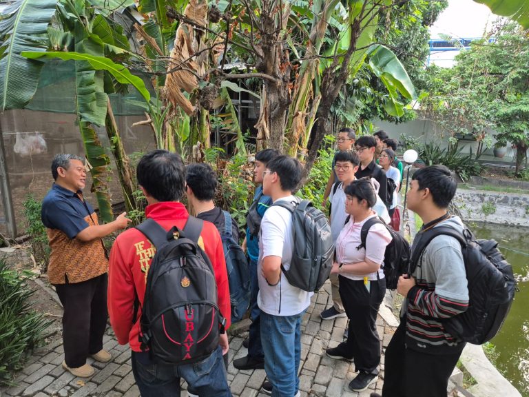 Edukasi Lingkungan Mahasiswa Fakultas Teknik Ubaya