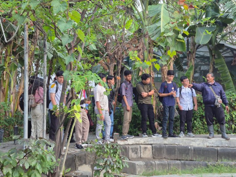 Edukasi Lingkungan Mahasiswa Fakultas Teknik Ubaya