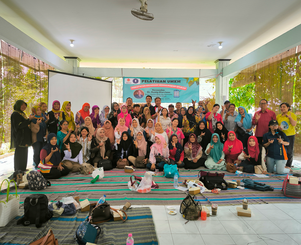 Pelatihan UMKM Pencatatan Keuangan Menggunakan Aplikasi 2025
