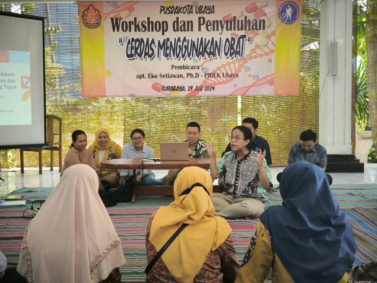 Workshop dan Penyuluhan Kesehatan : Cerdas Menggunakan Obat (9)